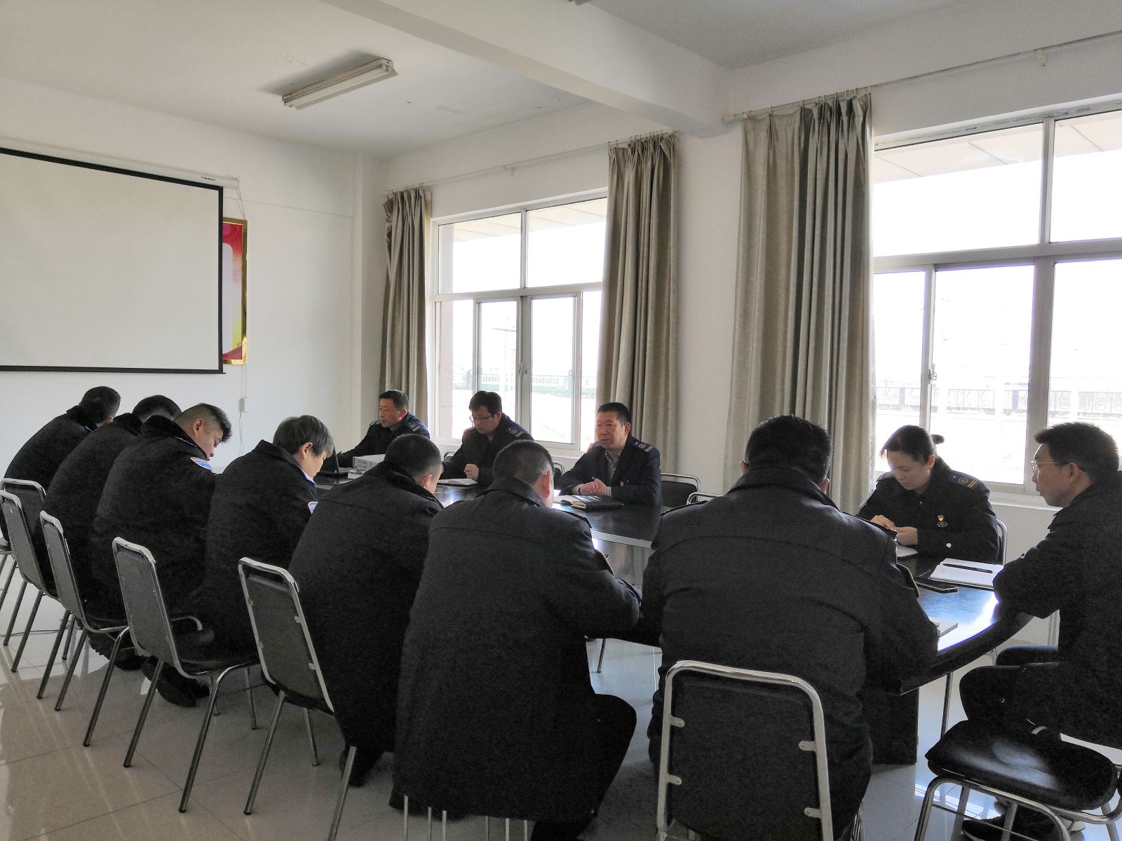 公交集團公交事業二部加強清明節黨風廉政建設工作