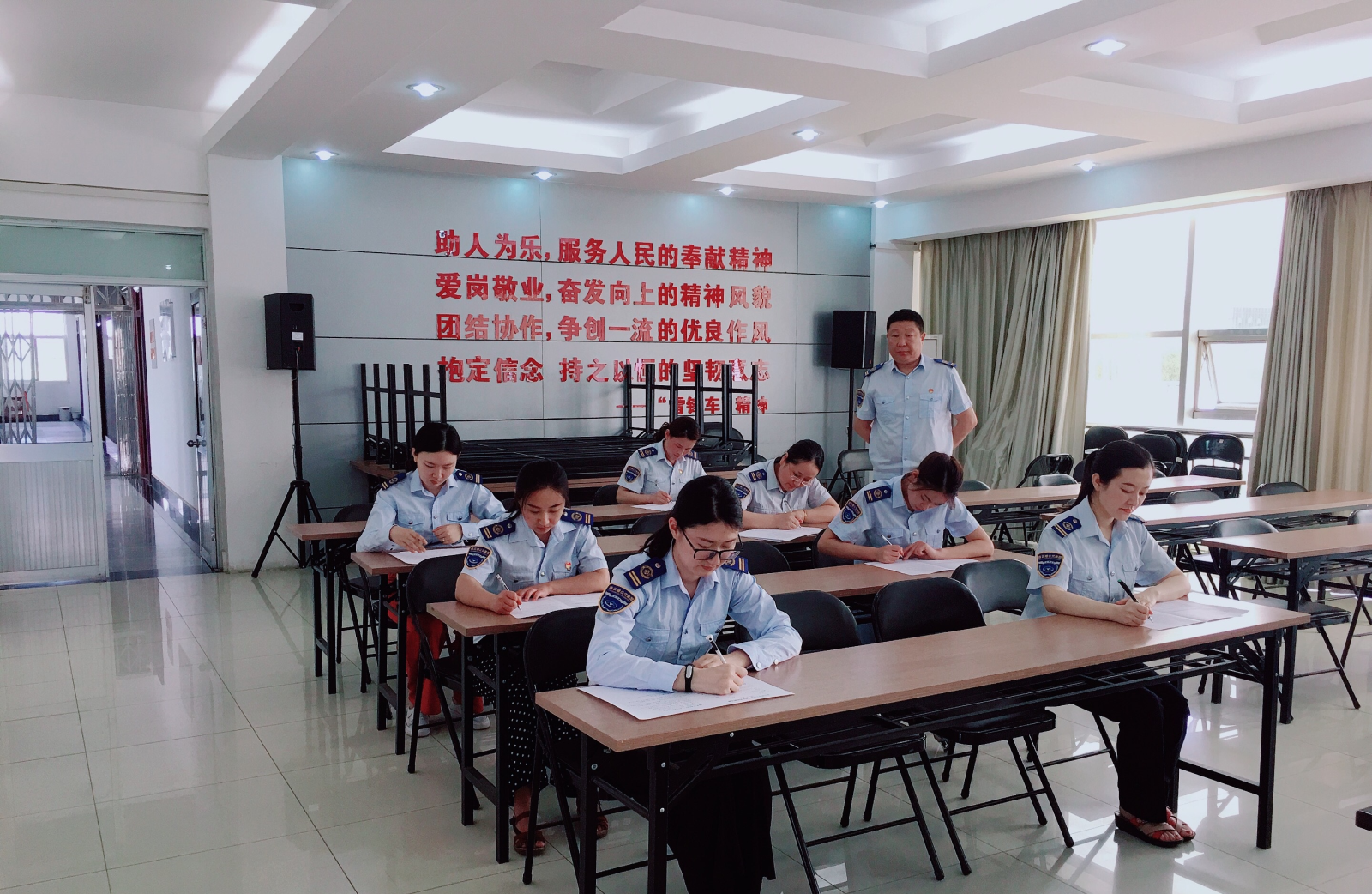 公交集團開展服務熱線第二季度業務測試