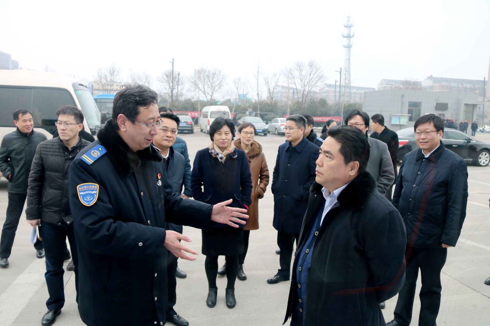 項雪龍市長一行赴公交集團調研“方便連云港建設”