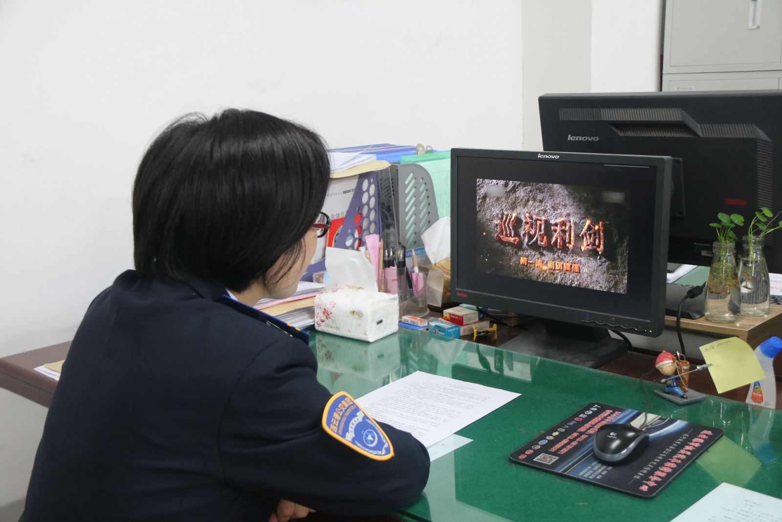 公交集團權屬單位開展“兩學一做”固定學習日活動