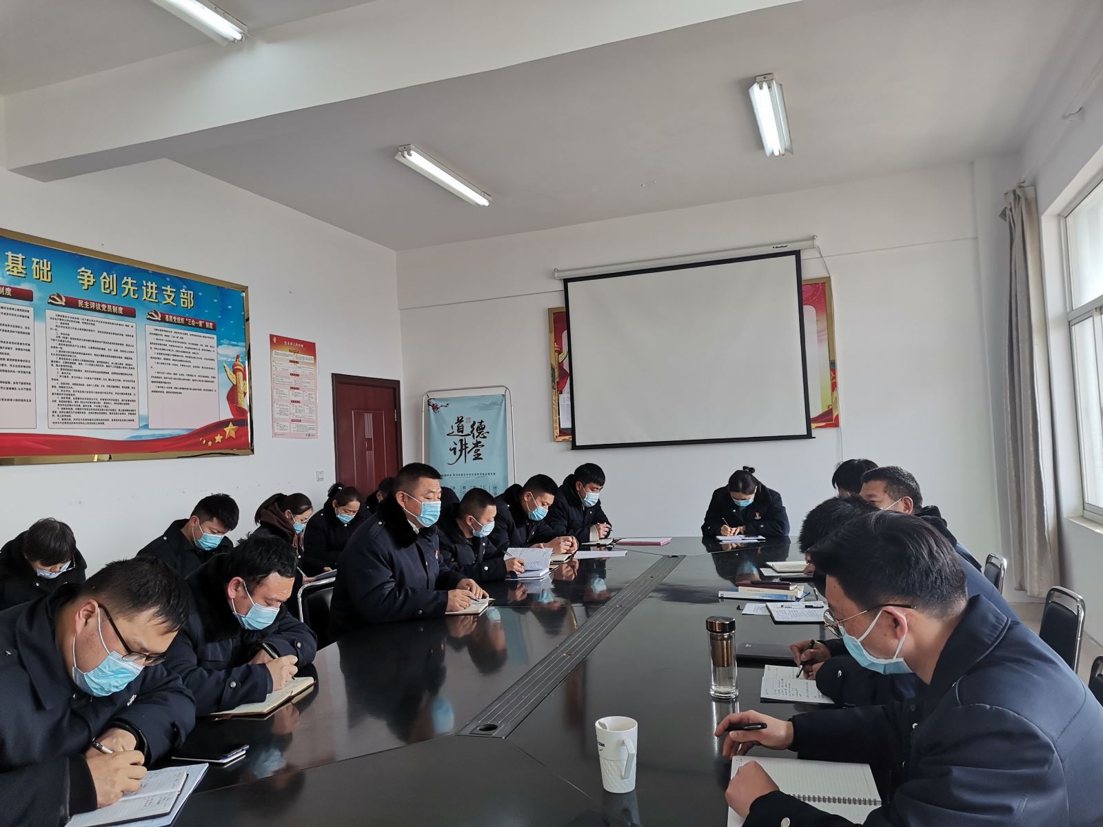 公交集團公交事業二部召開2021年春運動員會