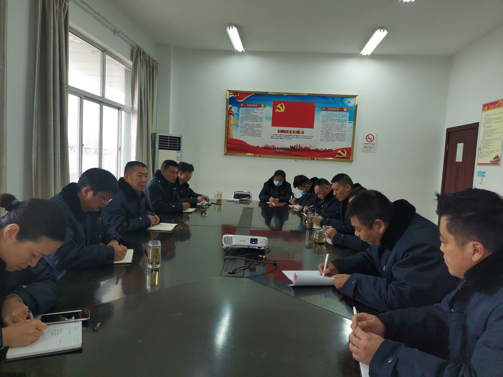 公交集團公交事業(yè)二部召開春節(jié)“收心會”