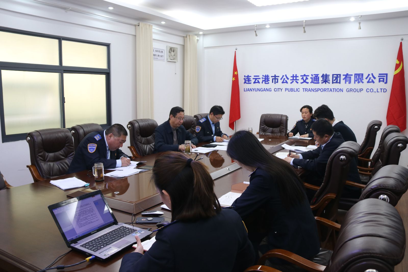 公交集團(tuán)召開(kāi)2018年人大建議、政協(xié)提案辦理工作專(zhuān)題會(huì)議