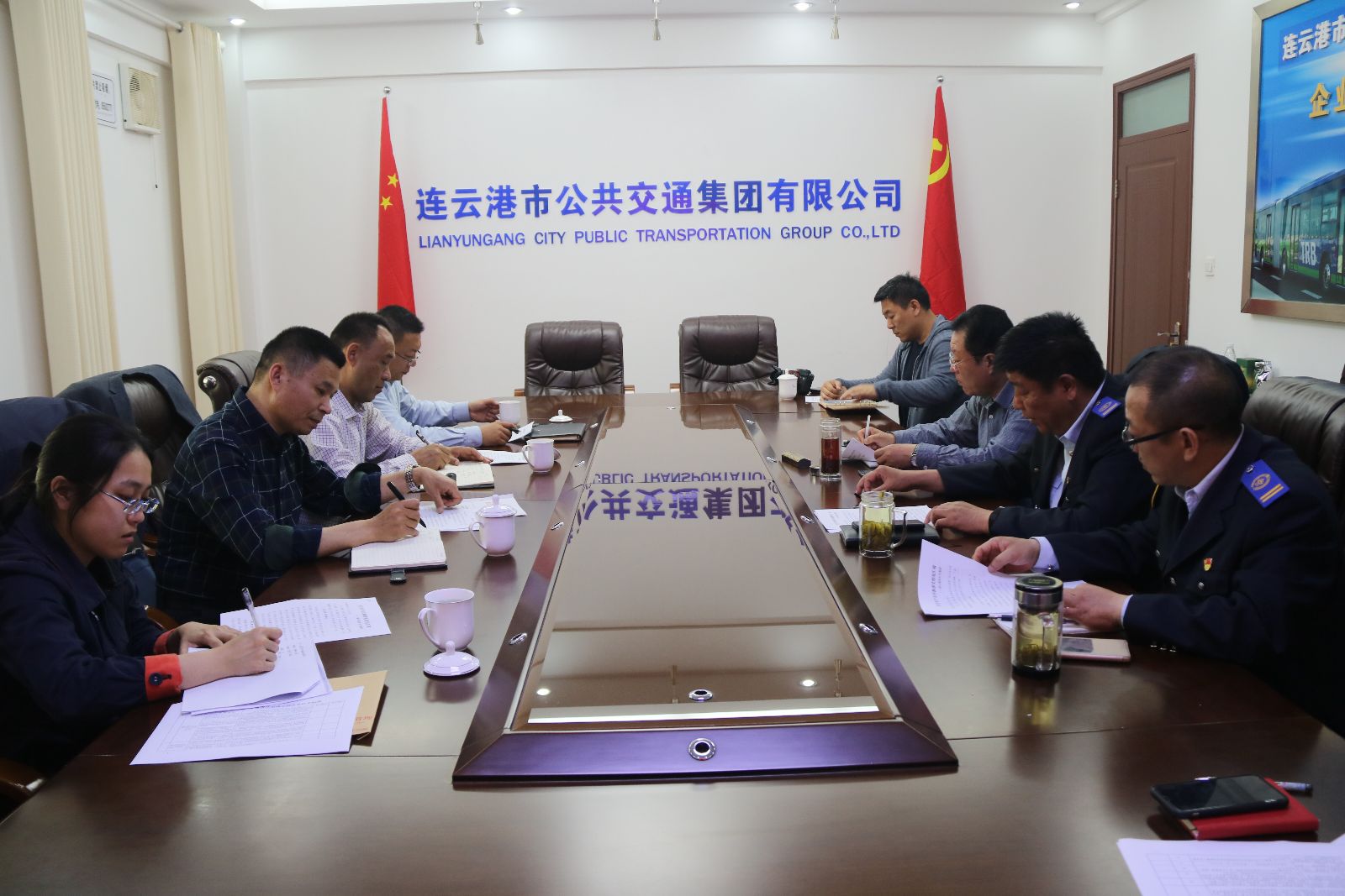 市安委會檢查指導公交集團安全工作