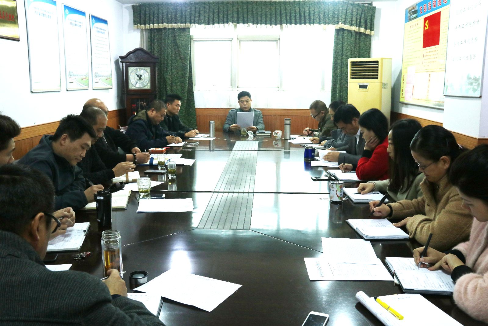 公交新浦公司開展《駕駛員營運服務規范》（試行）再動員會議